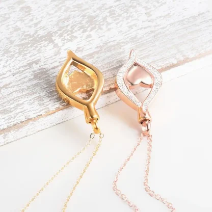 Luxurious Heart Necklace with Teardrop Design - Image 4