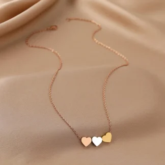 Cute Necklace with 3 Pieces Heart Pendant