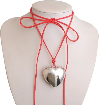 Chunky Heart Necklace with Shiny Finish - Image 4