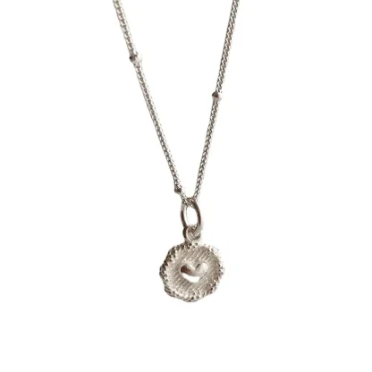 Elegant Necklace with Embossed Heart Design - Image 6