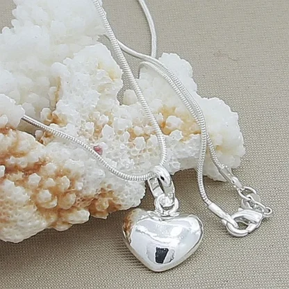 Silver Color Minimalist Heart Necklace - Image 3