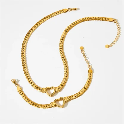 Curb Chain Necklace with Heart Pendant - Image 11