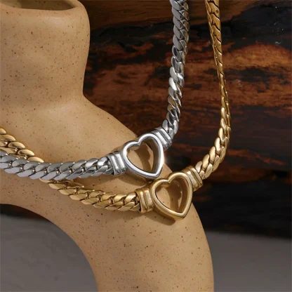 Curb Chain Necklace with Heart Pendant - Image 4