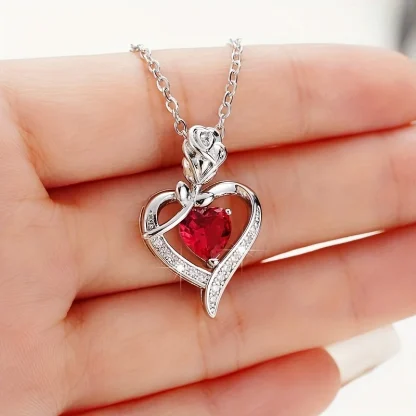 Giftable Necklace with Heart and Rose Decor - Image 3