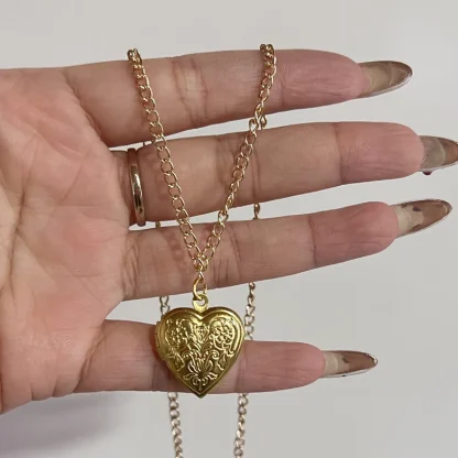 Retro Necklace with Heart Locket Pendant - Image 5