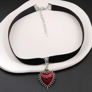 Gothic Style Necklace with Spiking Heart Decor