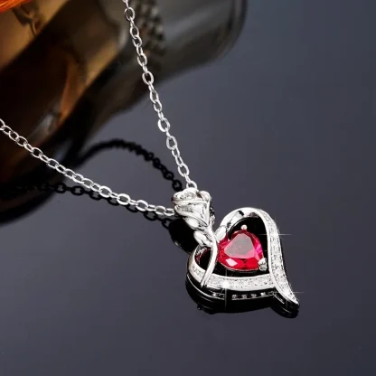 Giftable Necklace with Heart and Rose Decor - Image 5